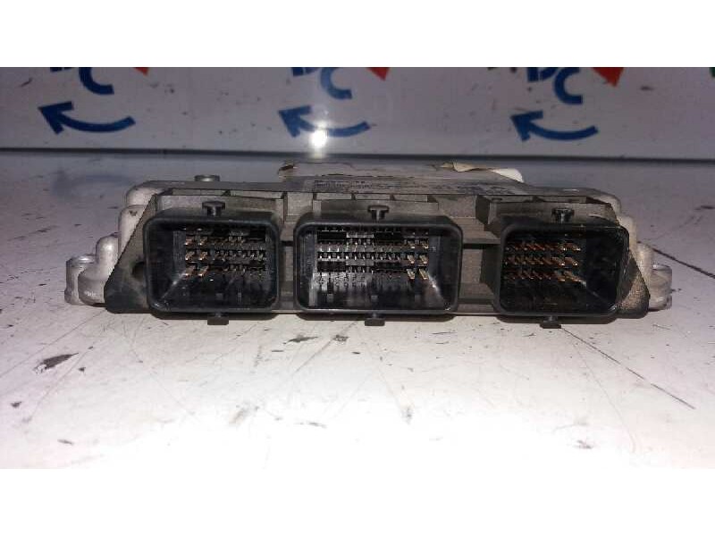 Recambio de centralita motor uce para citroën c4 berlina lx referencia OEM IAM 281011863 9661773380 