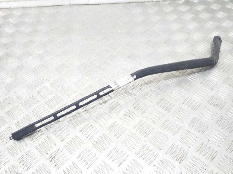 Recambio de brazo limpia delantero derecho para citroën c4 berlina lx referencia OEM IAM   