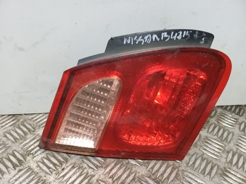 Recambio de piloto porton trasero derecho para nissan almera (n16/e) comfort referencia OEM IAM    Recambio de piloto porton trasero derecho para nissan almera (n16/e) comfort referencia OEM IAM