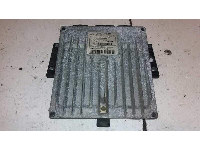 Recambio de centralita motor uce para renault clio iii confort dynamique referencia OEM IAM 8200399038 R0410B034A 