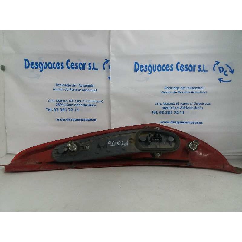 Recambio de piloto trasero izquierdo para fiat punto berlina (188) 1.2 8v elx (i) referencia OEM IAM 0046523770   Recambio de piloto trasero izquierdo para fiat punto berlina (188) 1.2 8v elx (i) referencia OEM IAM 0046523770