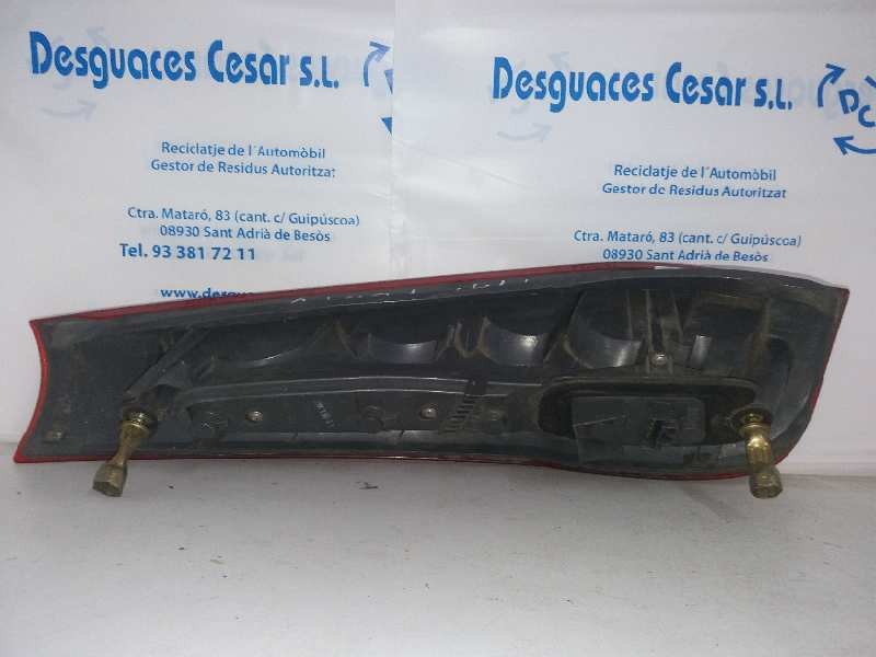 Recambio de piloto trasero izquierdo para fiat punto berlina (176) 1.1 referencia OEM IAM    Recambio de piloto trasero izquierdo para fiat punto berlina (176) 1.1 referencia OEM IAM