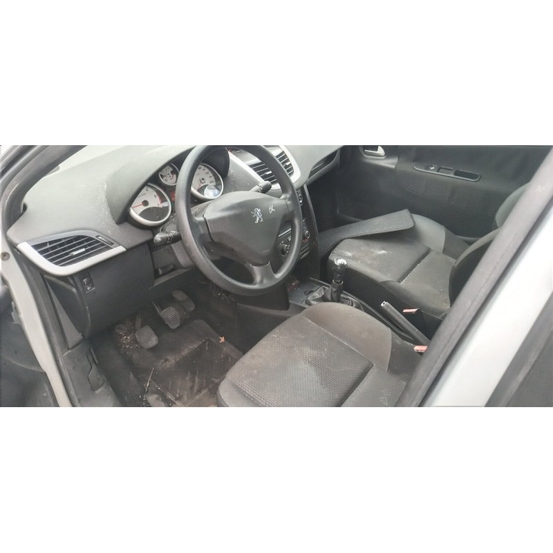 PEUGEOT 207 - imagen 5