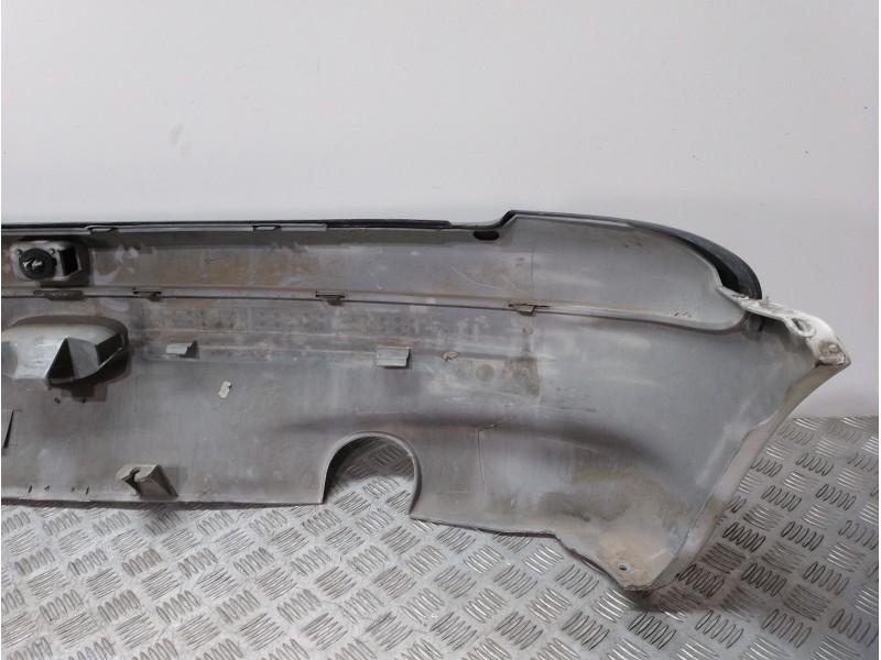Recambio de paragolpes trasero para peugeot 206 berlina x-line referencia OEM IAM 7013L0 BLANCO 