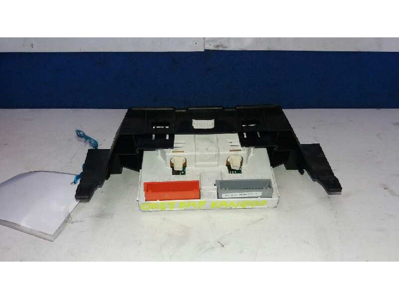 Recambio de pantalla multifuncion para renault kangoo (f/kc0) expression referencia OEM IAM P7700436305A  