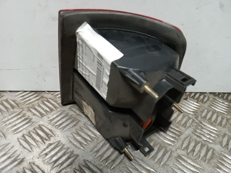 Recambio de piloto trasero izquierdo para seat toledo (1l) referencia OEM IAM    Recambio de piloto trasero izquierdo para seat toledo (1l) referencia OEM IAM