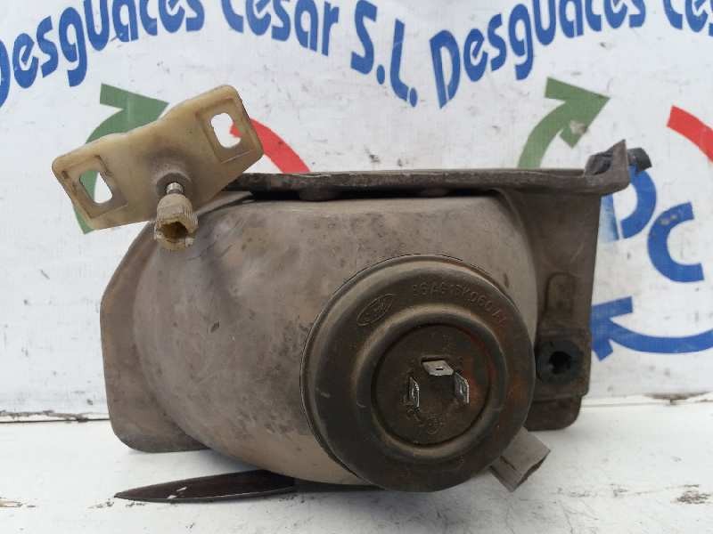 Recambio de faro derecho para ford escort berlina referencia OEM IAM   