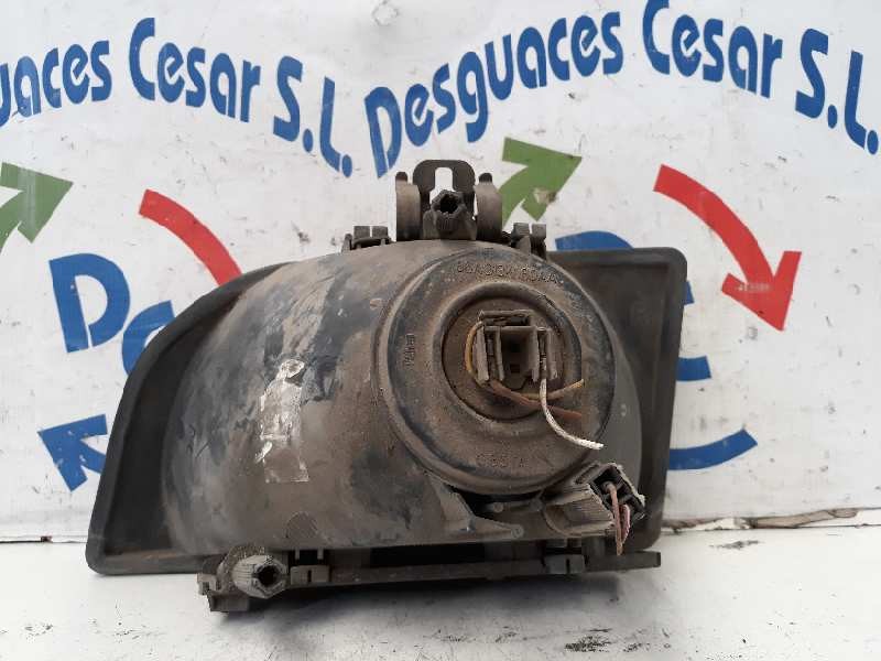 Recambio de faro derecho para ford fiesta berlina 1.4 16v cat referencia OEM IAM   