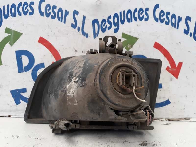 Recambio de faro derecho para ford fiesta berlina 1.4 16v cat referencia OEM IAM   