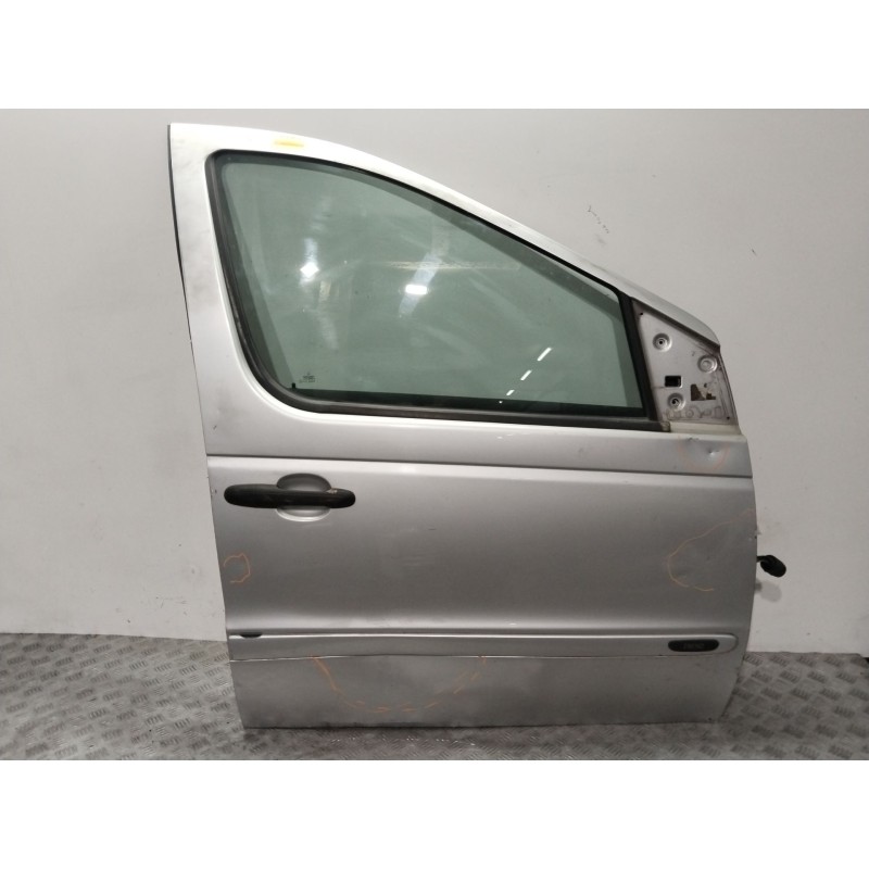 PUERTA DELANTERA DERECHA A4147200105  - imagen 1