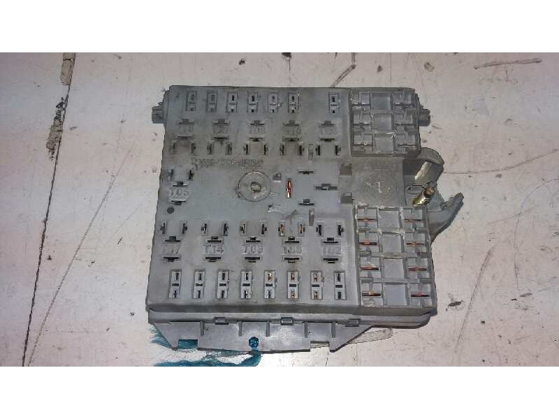 Recambio de caja reles / fusibles para fiat punto berlina (188) 1.2 8v active referencia OEM IAM 0046552681  
