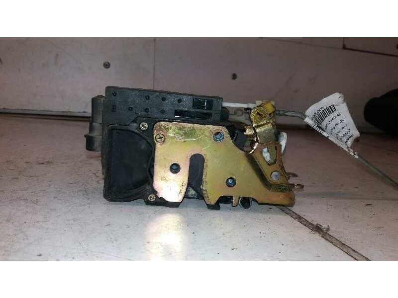 Recambio de cerradura puerta delantera derecha para chevrolet aveo lt referencia OEM IAM 96272642  