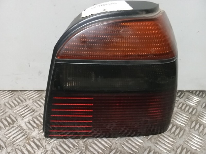 Recambio de piloto trasero derecho para volkswagen golf iii berlina (1h1) gt referencia OEM IAM 1E0945096A  