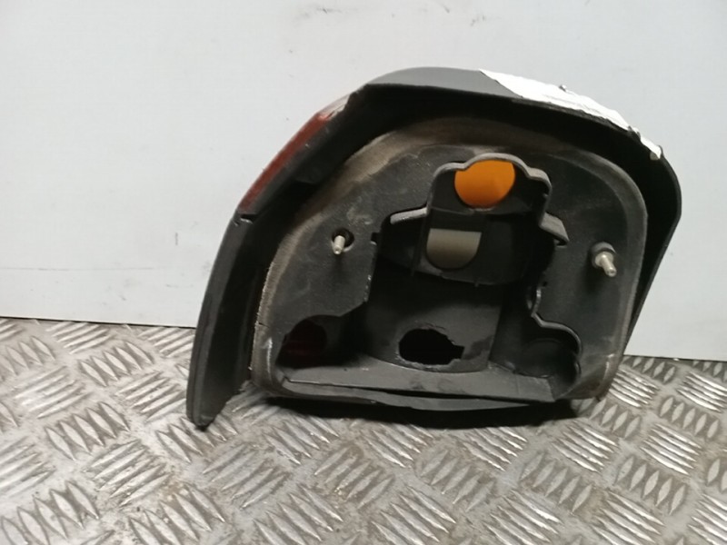 Recambio de piloto trasero derecho para volkswagen golf iii berlina (1h1) gt referencia OEM IAM 1E0945096A  