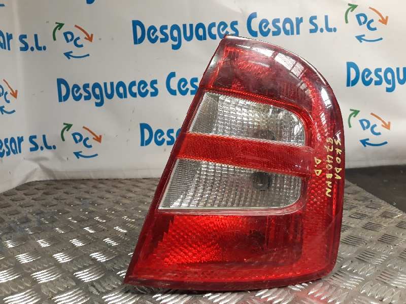 Recambio de piloto trasero derecho para skoda fabia (6y2/6y3) classic referencia OEM IAM   