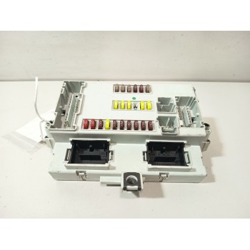 CAJA RELES / FUSIBLES Y503440350114 0000050530005 