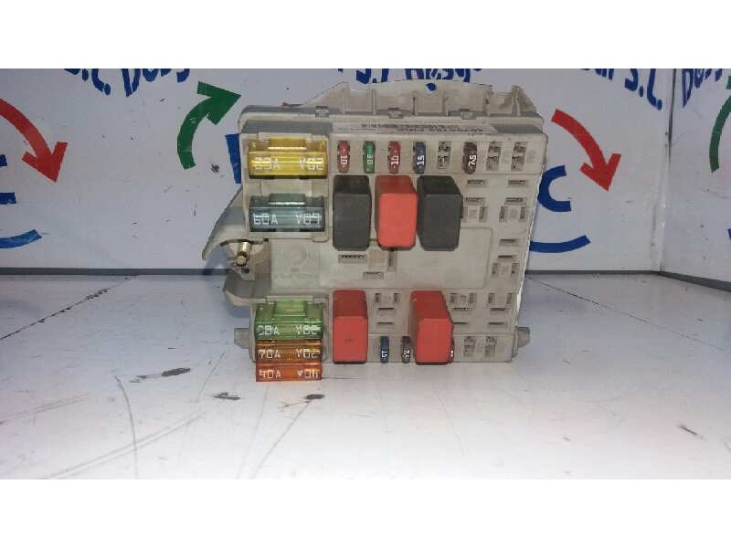 Recambio de caja reles / fusibles para fiat punto berlina (188) 1.2 8v referencia OEM IAM 46766769  