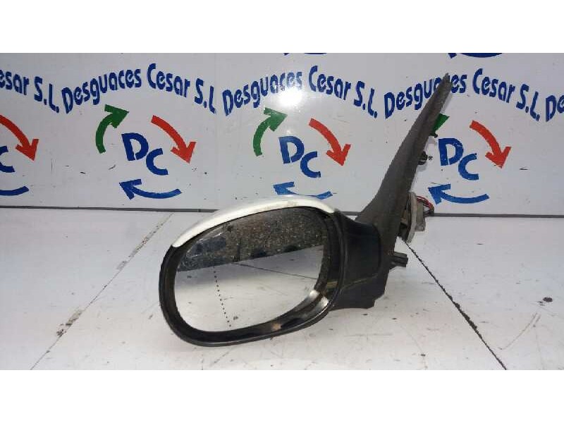 Recambio de retrovisor izquierdo para peugeot 206 berlina xt referencia OEM IAM  ELECTRICO BLANCO
