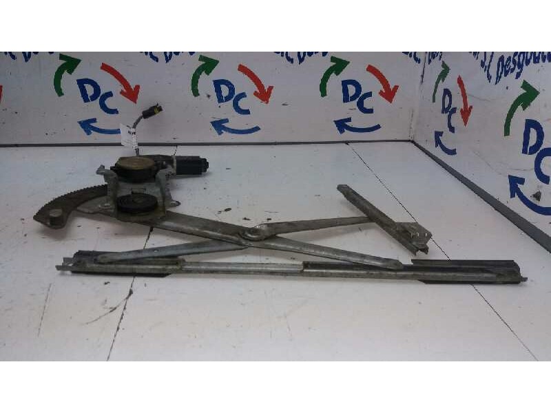 Recambio de elevalunas delantero derecho para chrysler jeep gr.cherokee (wj/wg) referencia OEM IAM  5P ELECTRICO Recambio de elevalunas delantero derecho para chrysler jeep gr.cherokee (wj/wg) referencia OEM IAM  5P ELECTRICO