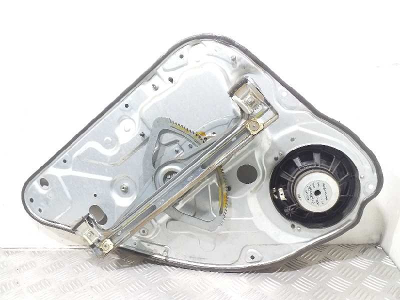 Recambio de elevalunas trasero derecho para ford focus berlina (cap) ghia referencia OEM IAM A11981768 984851124 
