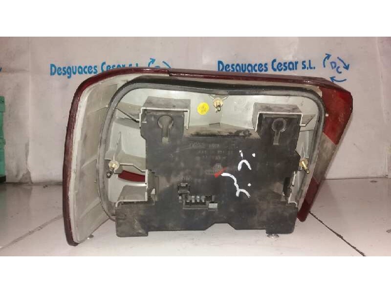 Recambio de piloto trasero derecho para volvo serie 850 t-5r berlina referencia OEM IAM    Recambio de piloto trasero derecho para volvo serie 850 t-5r berlina referencia OEM IAM