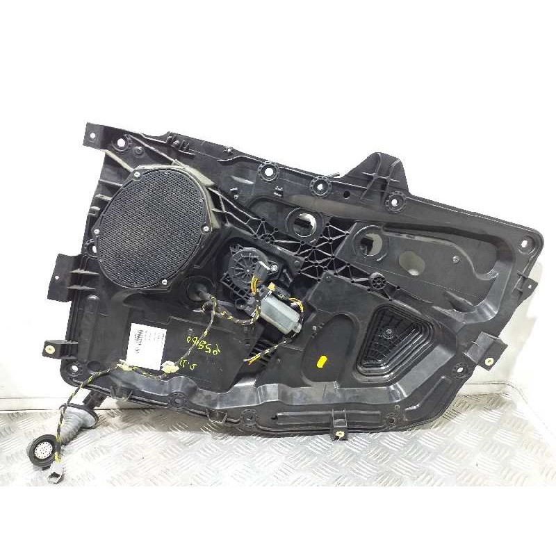 Recambio de elevalunas delantero derecho para ford fiesta (cbk) ambiente referencia OEM IAM 1567722 ELECTRICO 5 PUERTAS