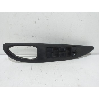 MANDO ELEVALUNAS DELANTERO IZQUIERDO 25401AV640 