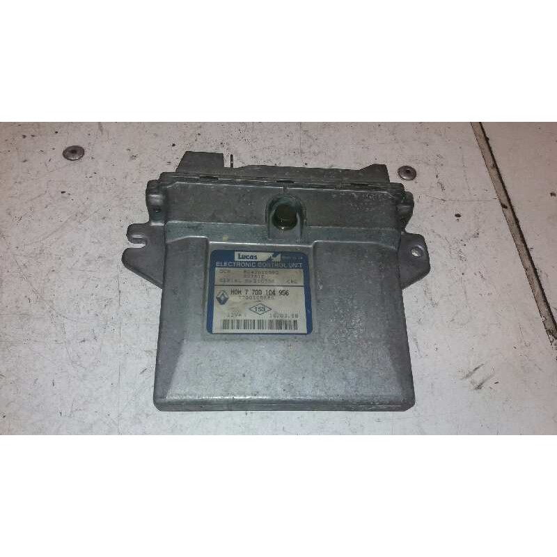 Recambio de centralita motor uce para renault clio ii fase i (b/cbo) 1.9 d referencia OEM IAM 7700104956 R04080009D 