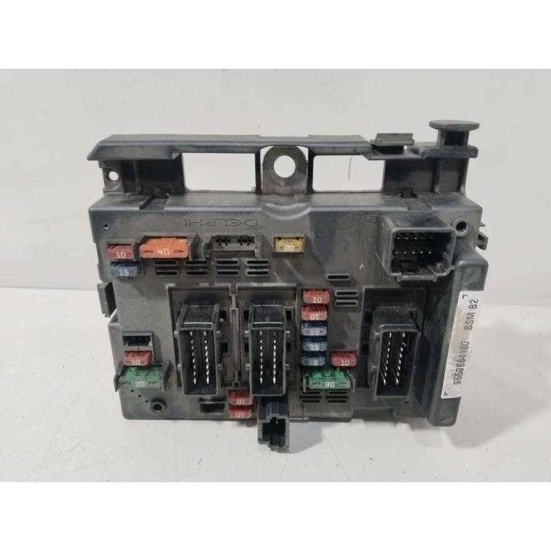 CAJA RELES / FUSIBLES 9650664180  - imagen 1