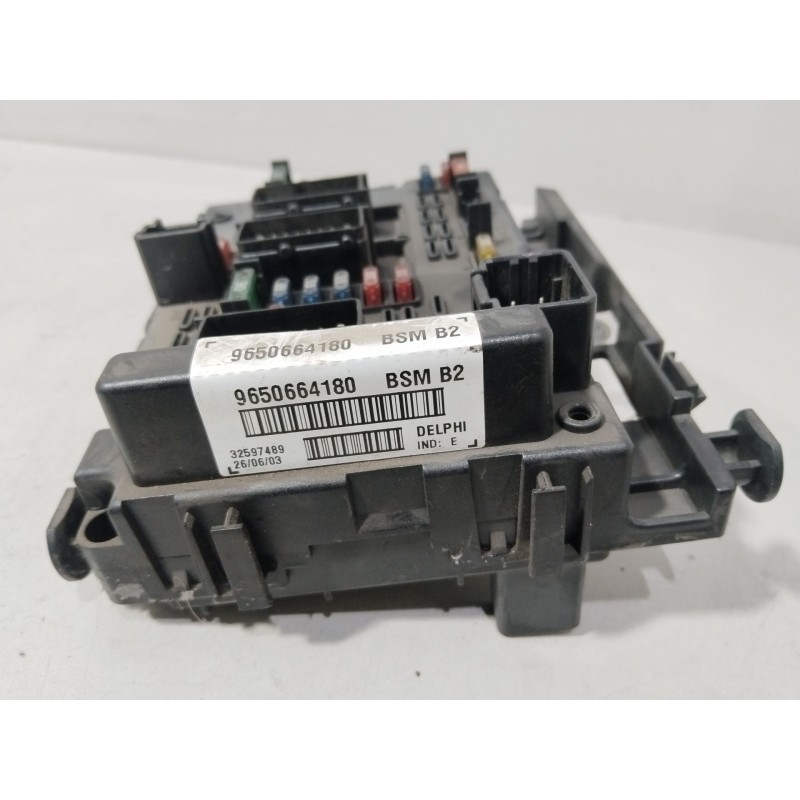 CAJA RELES / FUSIBLES 9650664180  - imagen 2