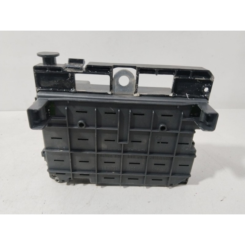 CAJA RELES / FUSIBLES 9650664180  - imagen 4