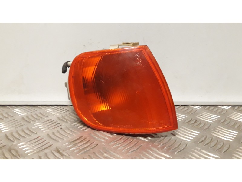 Recambio de piloto delantero derecho para volkswagen polo berlina (6n2) referencia OEM IAM 6N0953042N   Recambio de piloto delantero derecho para volkswagen polo berlina (6n2) referencia OEM IAM 6N0953042N