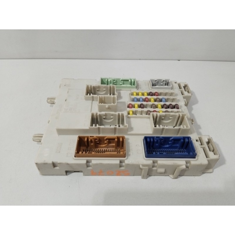 CAJA RELES / FUSIBLES 2443670  - imagen 1