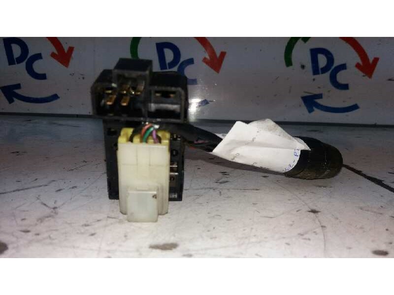 Recambio de mando limpia para nissan serena (c23m) 2.3 invitation d referencia OEM IAM 366058  