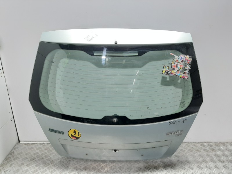 Recambio de porton trasero para fiat stilo (192) 1.6 16v dynamic referencia OEM IAM 0051735548  