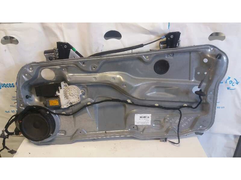 Recambio de elevalunas delantero derecho para volkswagen golf iv variant (1j5) referencia OEM IAM 151959802D 29 PINES 