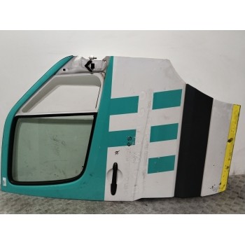 PUERTA DELANTERA DERECHA A9067200105  OEM A9067200105
