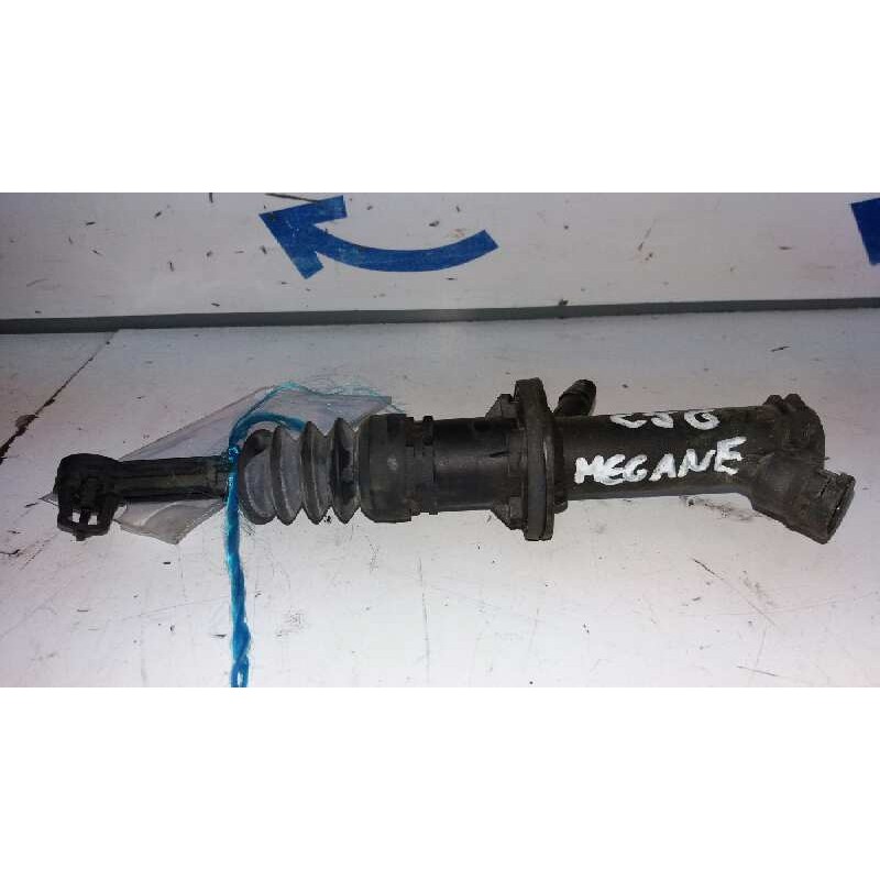 Recambio de bomba embrague para renault megane ii berlina 5p confort authentique referencia OEM IAM   