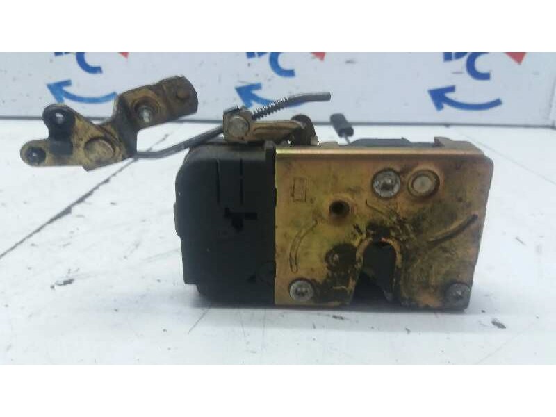 Recambio de cerradura puerta delantera derecha para citroën berlingo 1.4i 600 furg. referencia OEM IAM 9136P7  