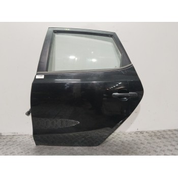 PUERTA TRASERA IZQUIERDA 770032R010 