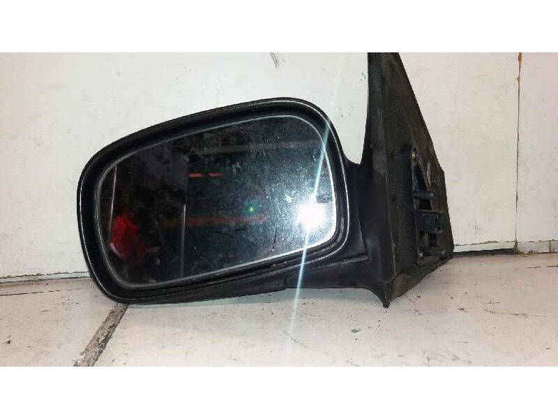 Recambio de retrovisor izquierdo para kia carens 1.8 ls monovolumen referencia OEM IAM 0K2HC69180XX ELECTRICO 