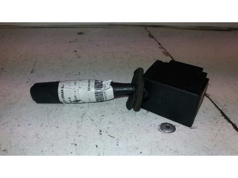 Recambio de mando limpia para citroën berlingo 1.4 referencia OEM IAM    Recambio de mando limpia para citroën berlingo 1.4 referencia OEM IAM