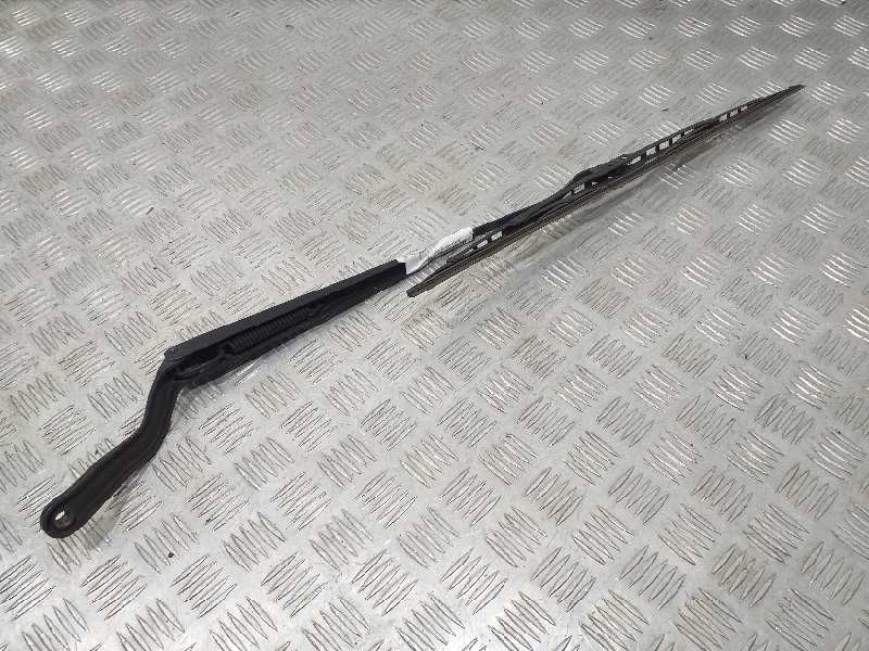 Recambio de brazo limpia delantero derecho para ford fiesta (cbk) ambiente referencia OEM IAM 1821012  