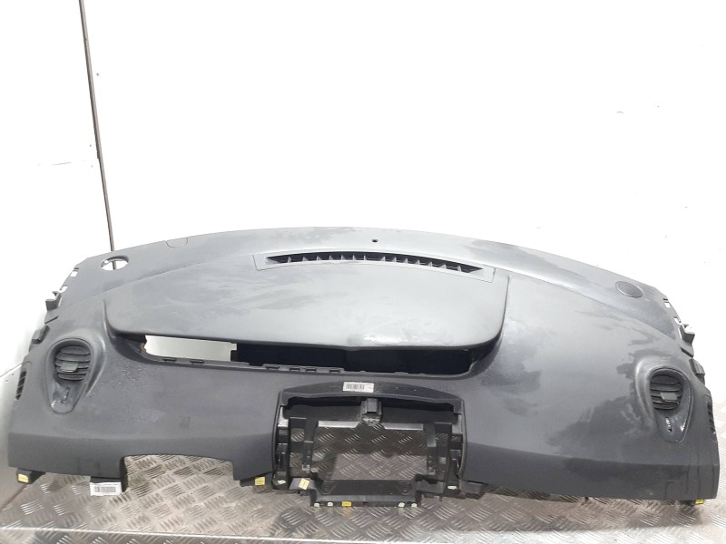 Recambio de salpicadero para renault scenic ii i- music referencia OEM IAM 8200494113  