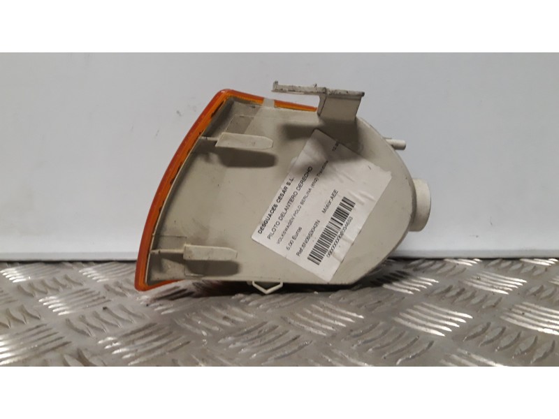 Recambio de piloto delantero derecho para volkswagen polo berlina (6n2) trendline referencia OEM IAM 6N0953042N  