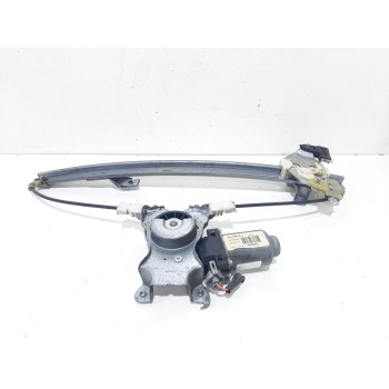 ELEVALUNAS TRASERO DERECHO 82700AV610 