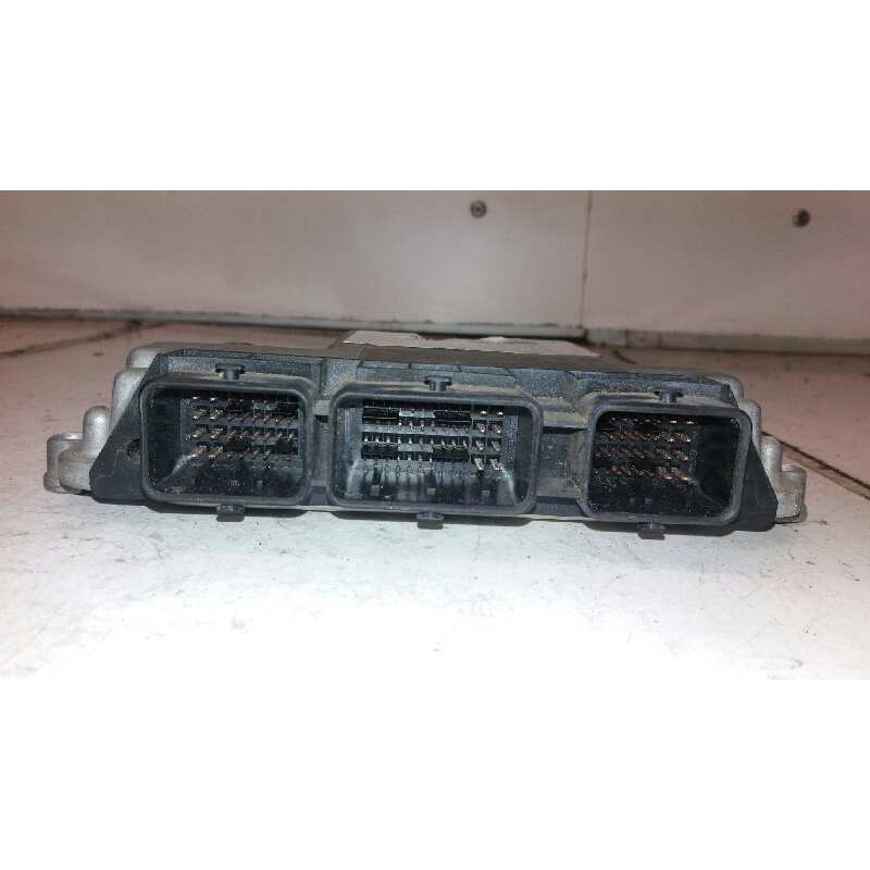 Recambio de centralita motor uce para peugeot 206 berlina x-line referencia OEM IAM 0281011783  