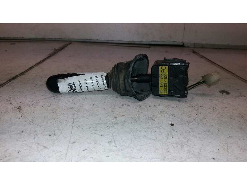 Recambio de mando intermitentes para daewoo nubira berlina classic se referencia OEM IAM 96190794  