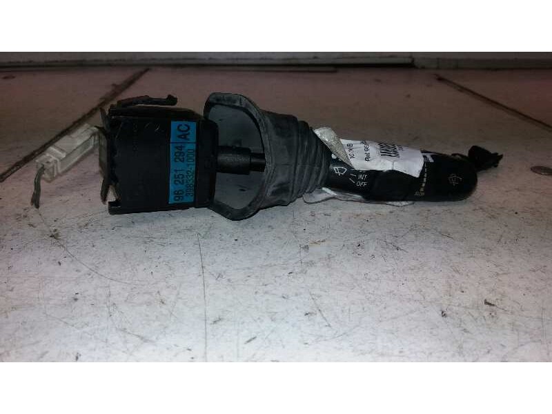 Recambio de mando limpia para daewoo nubira berlina classic se referencia OEM IAM 96271607  