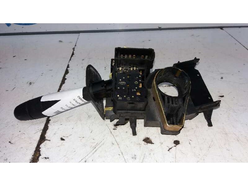 Recambio de mando limpia para renault laguna (b56) 2.0 referencia OEM IAM 8200090339   Recambio de mando limpia para renault laguna (b56) 2.0 referencia OEM IAM 8200090339